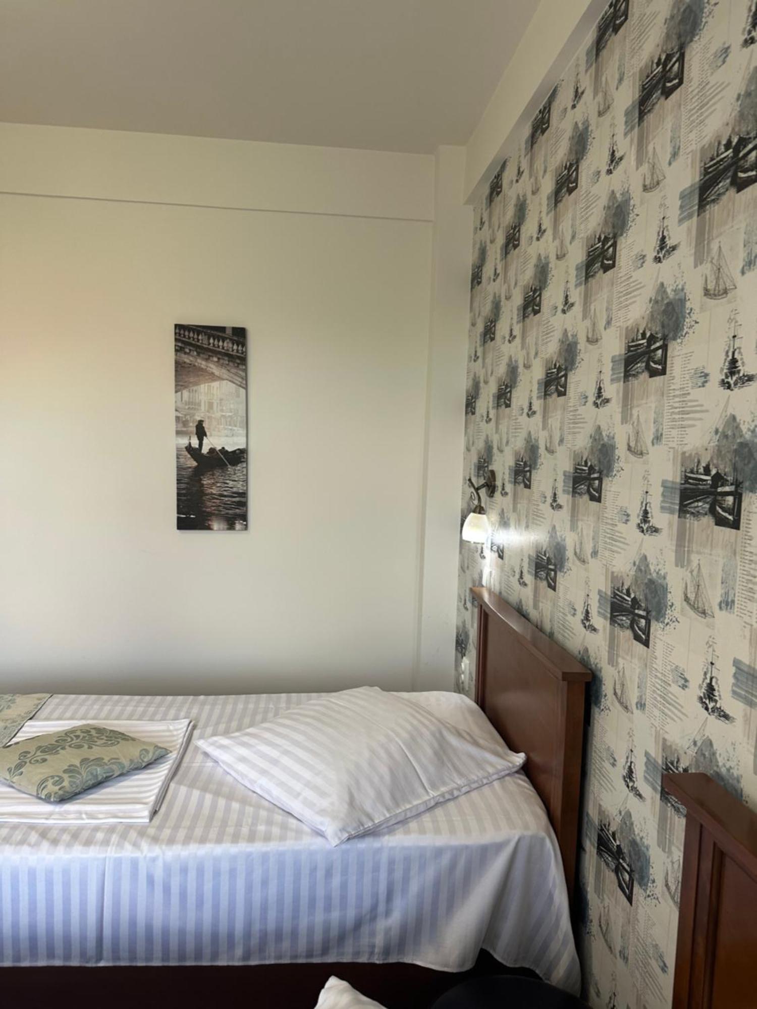 Pensiunea Casa Simoni Ploieşti Dış mekan fotoğraf